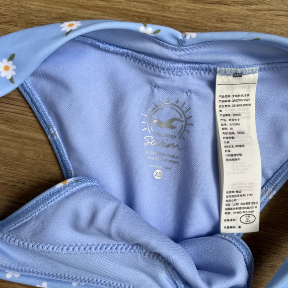 Hollister Ruched High Leg Cheekiest Bikini Bottom Size XS - Picture 2 of 3